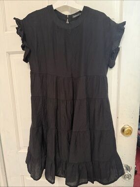 MIHOLL Black Tiered Ruffle-Sleeve Dress - size small